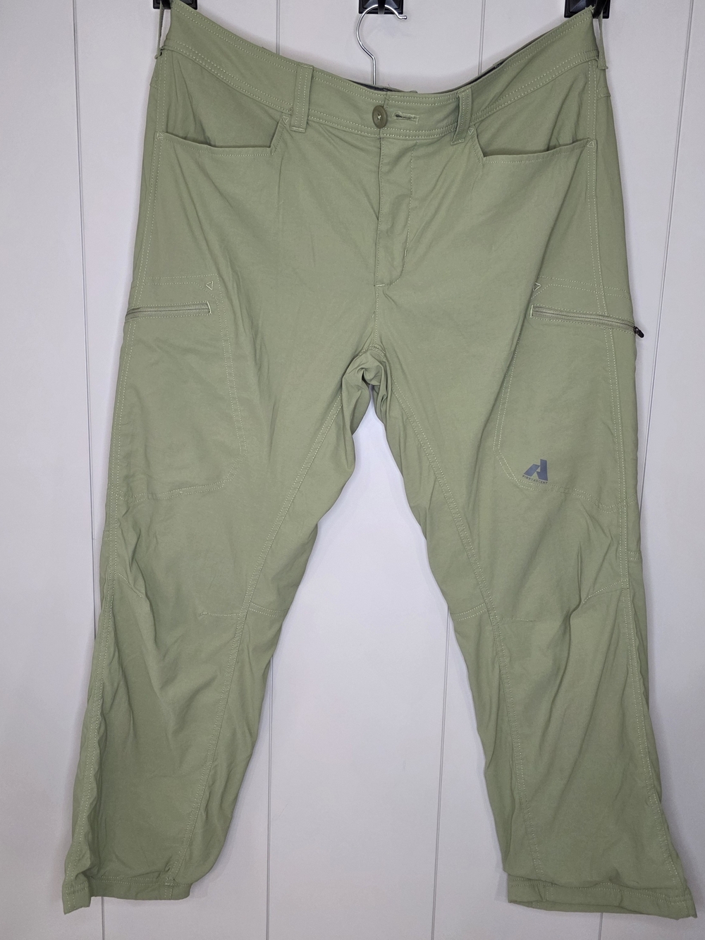 Eddie Bauer Ascent Fleece Lined  Light Green Cargo Pants - Men's Sz 38x30 Hiking